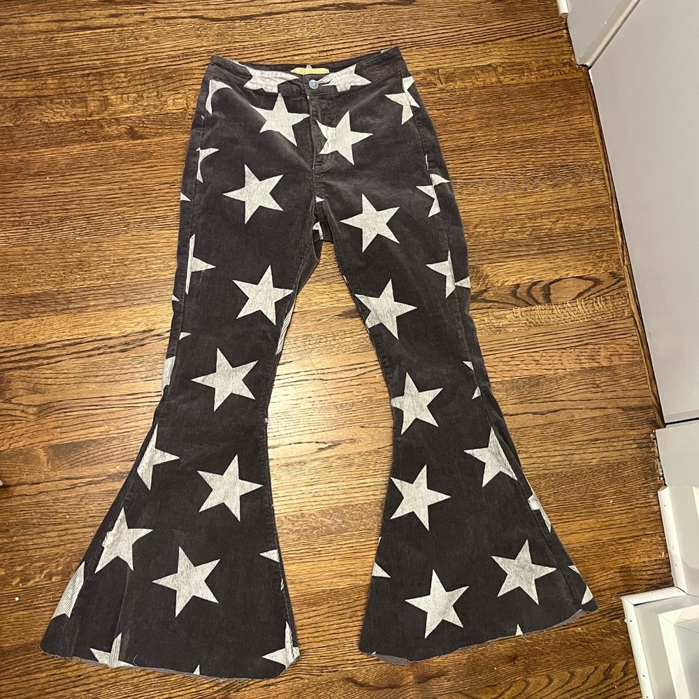 Rockstar bell bottoms 😎⚡️🔥💋💄